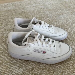 Reebok Club C 85 Sneakers Size 5.5